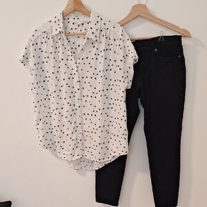 White Blouse and Black Streatch Denim Skinny Pants Set